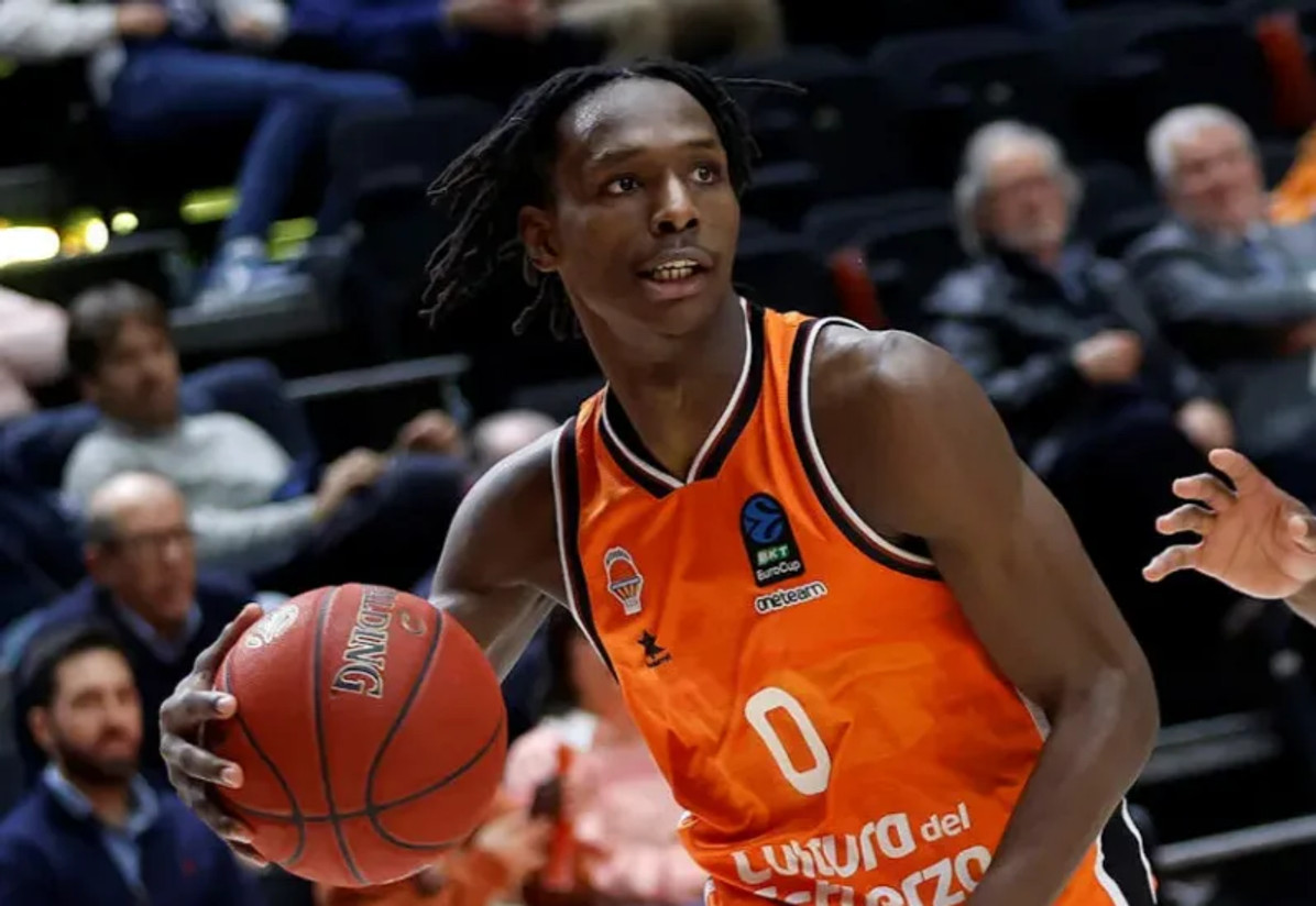 Liga Endesa: Η Βαλένθια &quot;σκούπισε&quot; την Τενερίφη και προκρίθηκε στους τελικούς