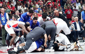 Το buzzer του Μίτσιτς που έστειλε την Εφές στον τελικό (vids)