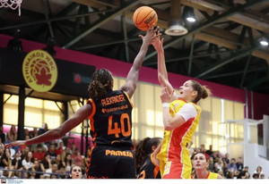 Ήττα του Αθηναϊκού 49-69 από τη Βαλένθια στη 2η μέρα του "aΘens Cup" (gallery)