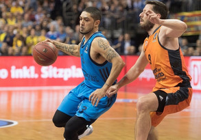 Eurocup: Στην παράταση το 1-1 η Άλμπα με τη Βαλένθια στους τελικούς