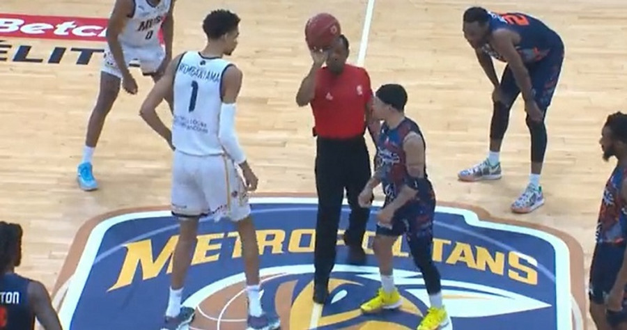 Ο σπουδαίος Γουεμπανιάμα (80-68) της Μετροπολιτάν και το τζάμπολ του "αιώνα"! (vid)