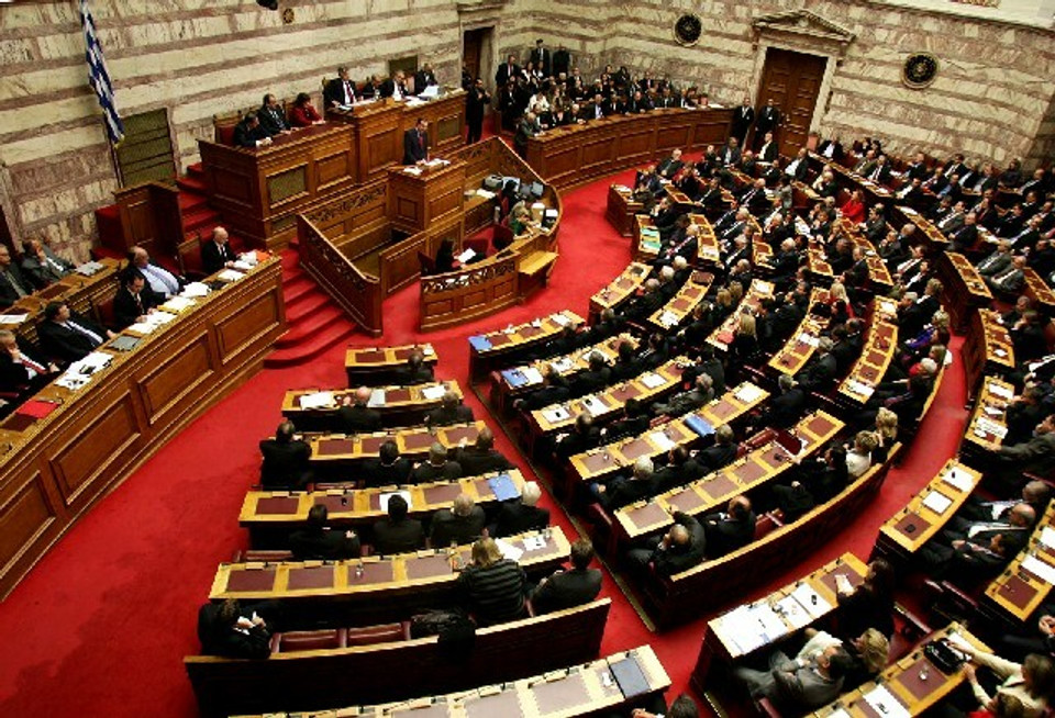 Εθνικό σπορ η μετάθεση των ευθυνών