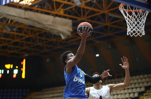 Σάσαρι-Περιστέρι bwin 52-75: Με άμυνα και επιθετικό πλουραλισμό παρέσυρε τους Ιταλούς!