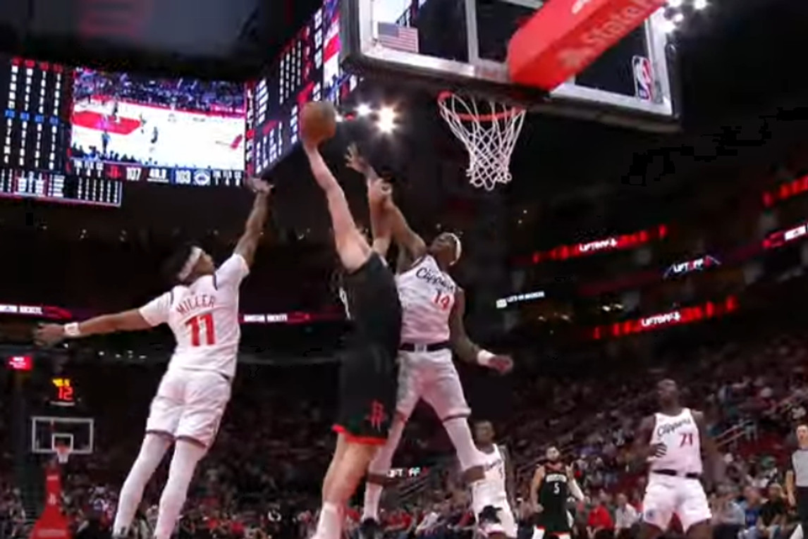 NBA Top-10: Block party με Γιάννη και κάρφωμα Σενγκούν στην κορυφή! (vid)