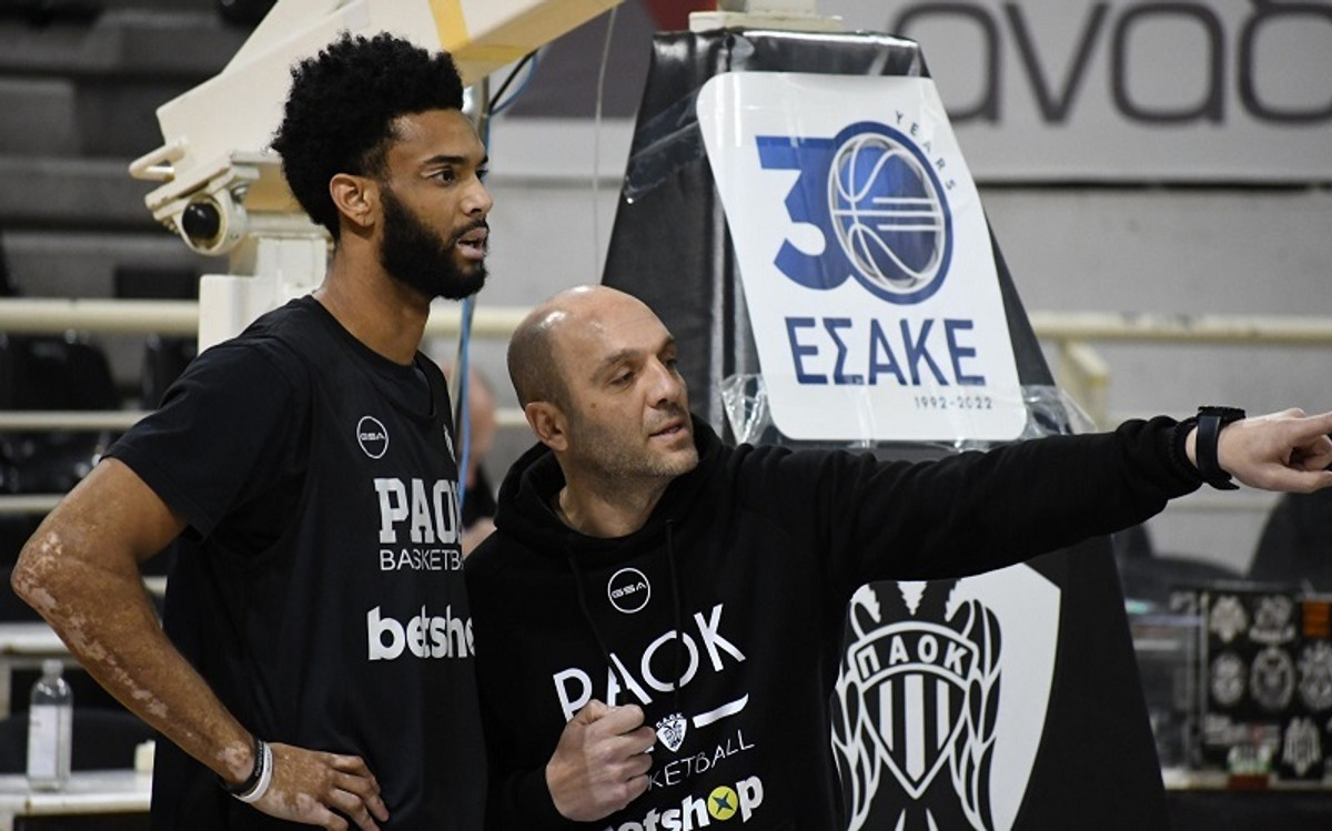 ΠΑΟΚ: Χωρίς Γιάνκοβιτς και με προσαρμογή Ρένφρο η προπόνηση