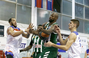 Κάκωση στη φτέρνα ο Τζέιμς Γκιστ