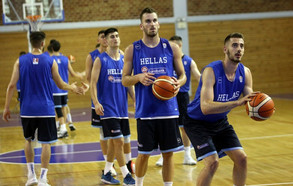 Εθνική Νέων: Οι πιτσιρικάδες επιλέγουν Πρίντεζη, Σπανούλη, Διαμαντίδη, ΛεΜπρόν και Τζόρνταν! (video)