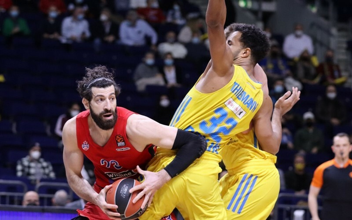 Άλμπα Βερολίνου-ΤΣΣΚΑ Μόσχας 90-93: Πέρασε δύσκολα, αλλά συνήλθε (pics &amp; vid)