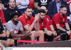 Ολυμπιακός: Ατομικό ο Μιλουτίνοβ, μέρος της προπόνησης ο ΜακΚίσικ