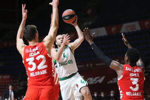 Τρία στα τρία, εκτός έδρας η Ζαλγκίρις, 75-69 τον Ερυθρό Αστέρα! (video)
