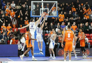 Live Streaming: Ολλανδία-Ελλάδα 72-74 (Τελικό)