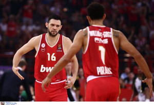 Ολυμπιακός-Ζαλγκίρις: Το buzzer beater τρίποντο του Παπανικολάου (vid)