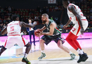 EuroCup: Αφιέρωμα στον Κώστα Καϊμακόγλου (pics)