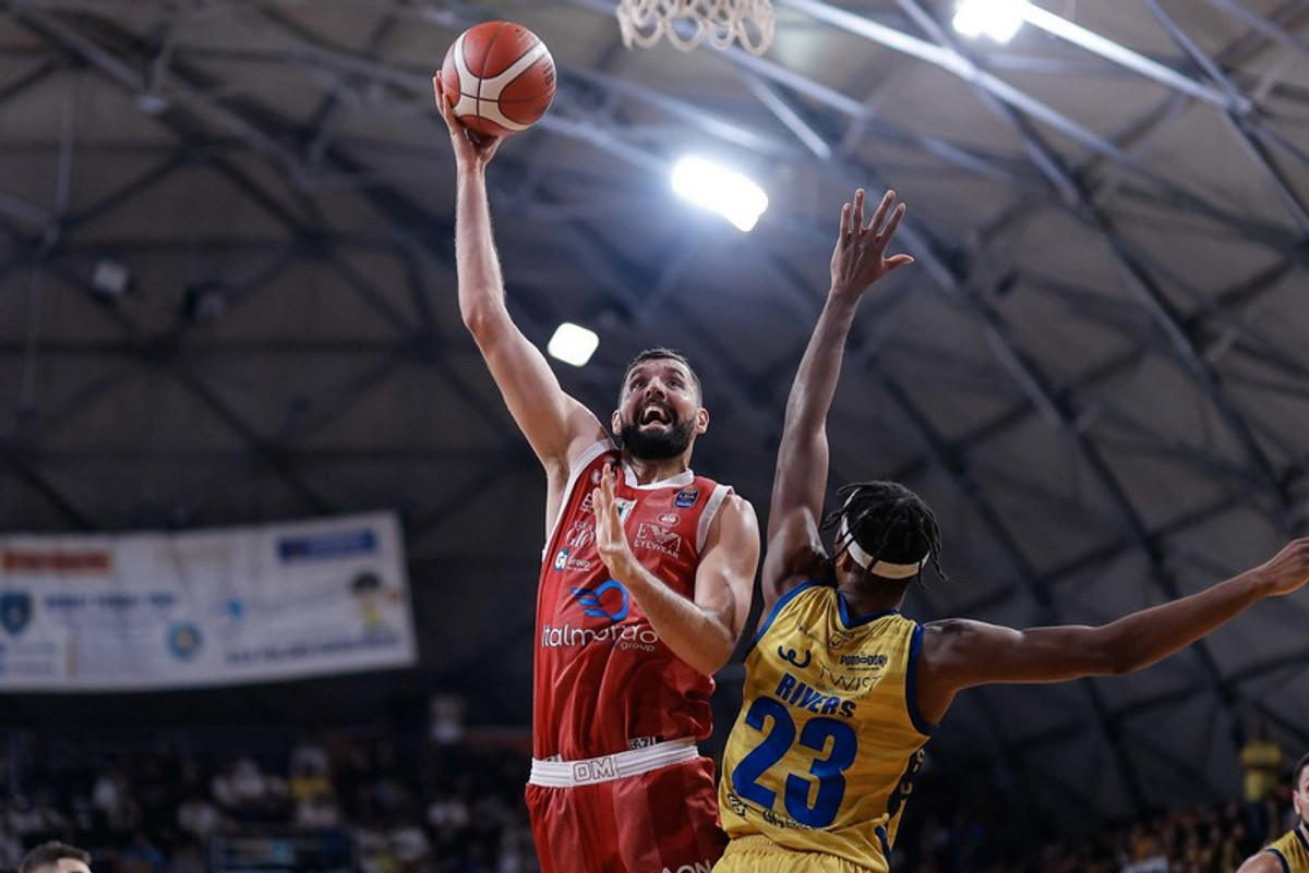 Lega Basket: Δεν στρώνει με τίποτα η Μιλάνο, 77-68 από τη Σκαφάτι (vids)