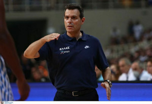 Εθνική: Τελευταία στιγμή η 12άδα, κόπηκαν Καλαϊτζάκης, Κουζέλογλου, Κακλαμανάκης