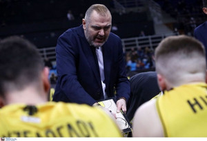 Δέδας: &quot;Κάνουμε ό,τι μπορούμε&quot; - Σεγκούρα: &quot;Είμαι περήφανος για τους παίκτες μου&quot; (vids)