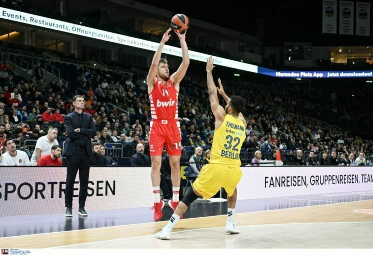 EuroLeague: MVP της αγωνιστικής ο Βεζένκοφ (video)