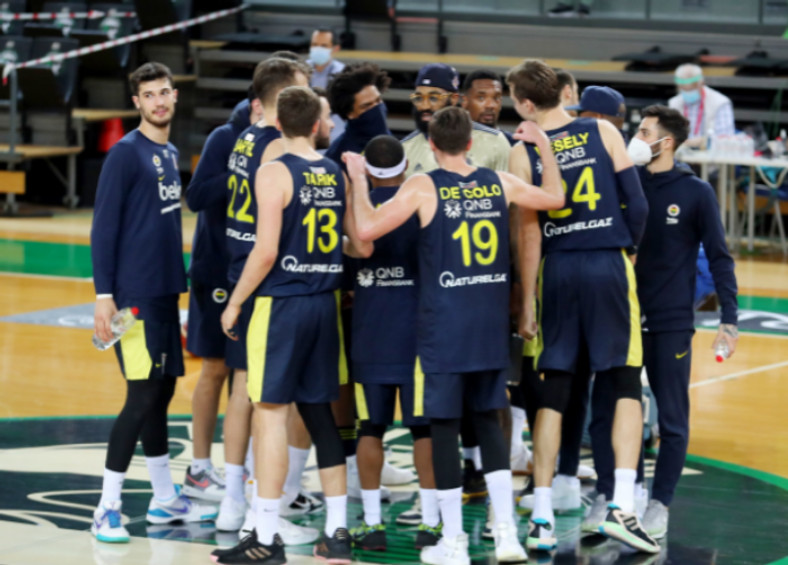 Playoffs Τουρκίας: Στους "4" η Φενέρμπαχτσε, ισοφάρισε η Τουρκ Τέλεκομ