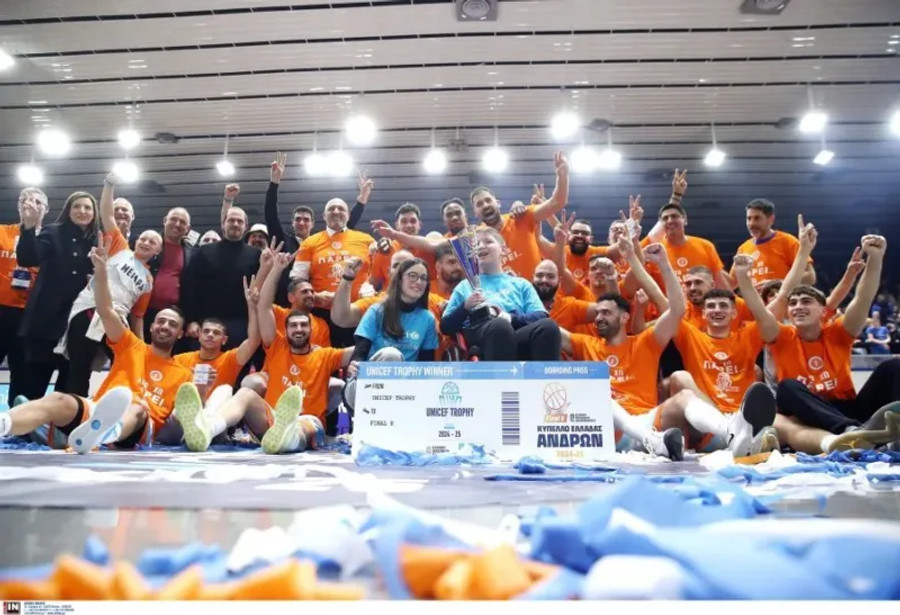 UNICEF Trophy: Οι απονομές στη Μεγαρίδα κι η αποθέωση του Αιγάλεω (vids)