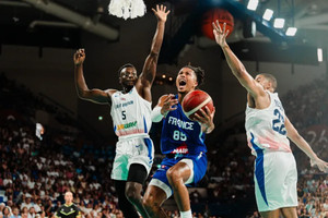 H Γαλλία 74-67 τη Μεγάλη Βρετανία - &quot;Έκοψε&quot; τρεις παίκτες ο Φοτού