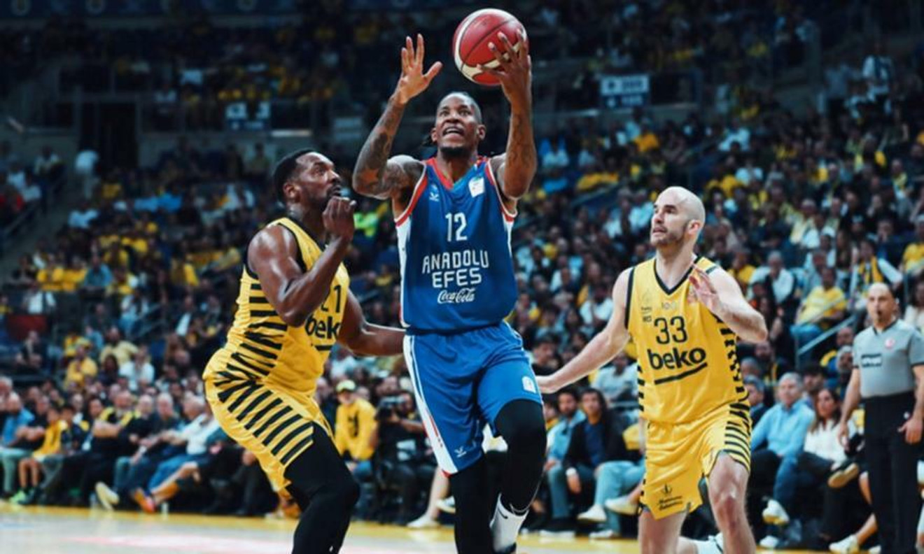 Φενέρμπαχτσε-Αναντολού Εφές 90-92: Έκανε το break με μαγικό τρίποντο Κλάιμπερν! (vid)