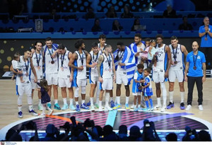 Το μεσημέρι της Δευτέρας στην Αθήνα η αποστολή της Εθνικής