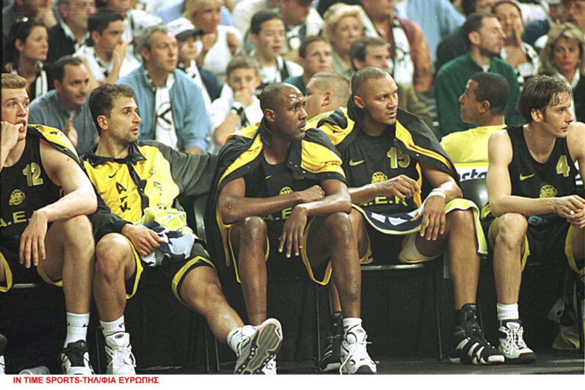 Ο τελικός της ΑΕΚ με την Κίντερ το 1998 στο F4 της Βαρκελώνης