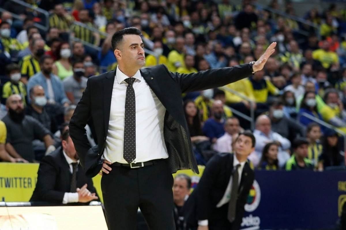 Γαλατάσαραϊ: Αποθέωση Πιστιόλη μετά τη νίκη επί της Φενέρμπαχτσε (pics)