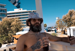 Επικό βίντεο του Κολοσσού για τα διαρκείας στις... 60 Αυγούστου! (vid)