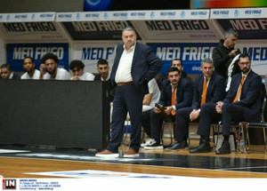 Γιατράς: &quot;Με τα ποσοστά του Ολυμπιακού στα τρίποντα δεν είχαμε καμία τύχη&quot; (vid)