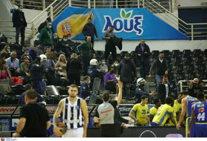 ΠΑΟΚ-Περιστέρι: Ένταση και ολιγόλεπτη διακοπή στην τρίτη περίοδο (vid &amp; pics)