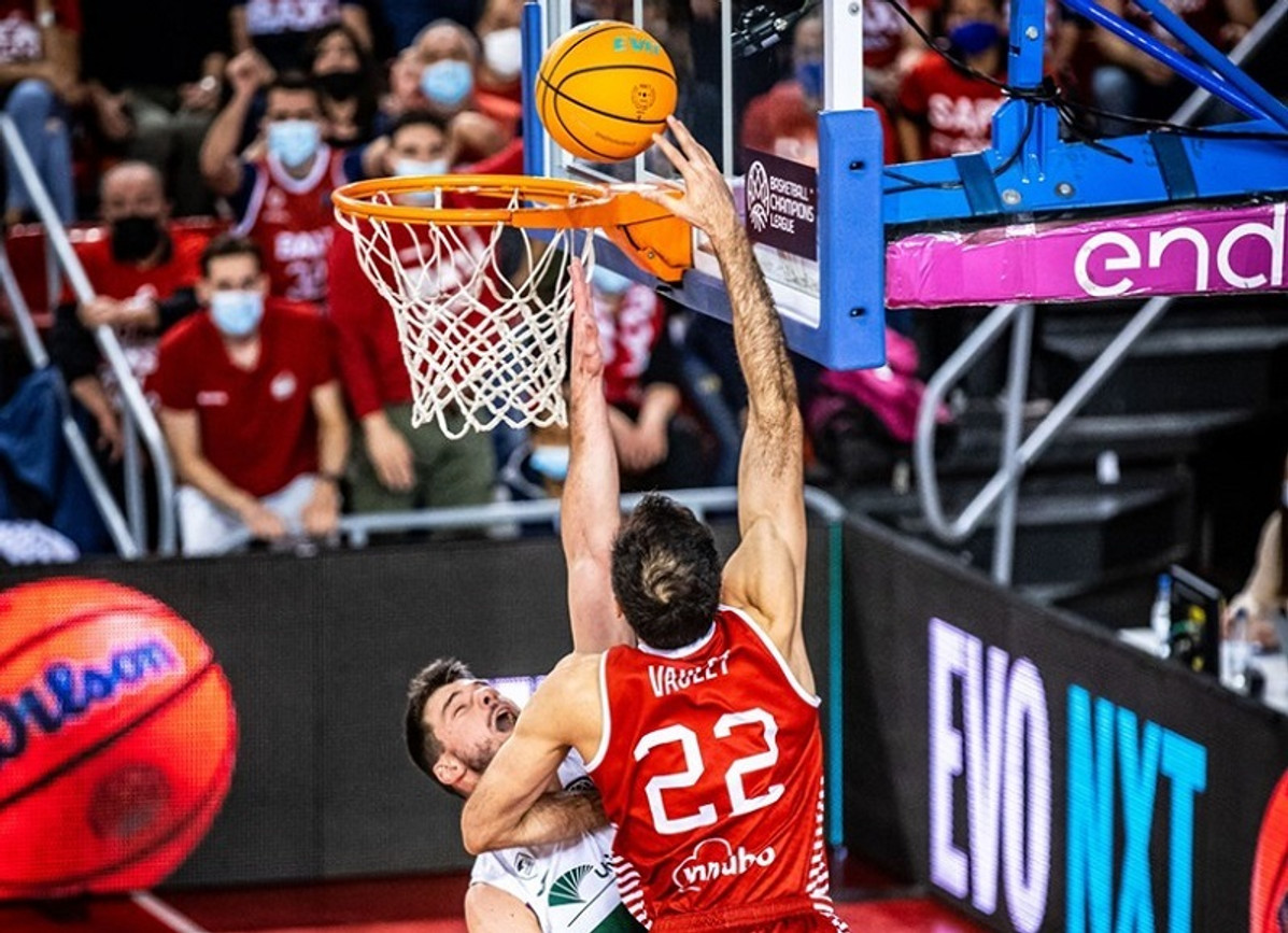 BCL Playoffs: Η Μανρέσα 86-63 και 1-0 τη Μάλαγα αφού προηγήθηκε 29-4 στο δεκάλεπτο!