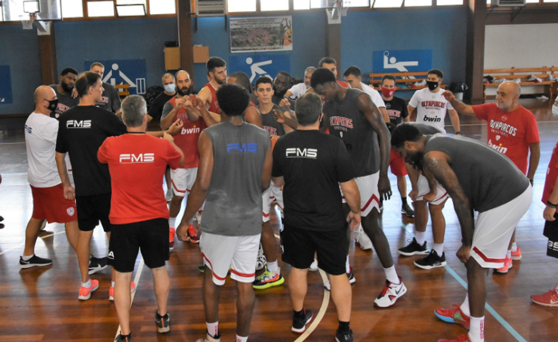 Ολυμπιακός: Ανέβασαν στροφές οι &quot;ερυθρόλευκοι&quot; στο Μέτσοβο! (pics)