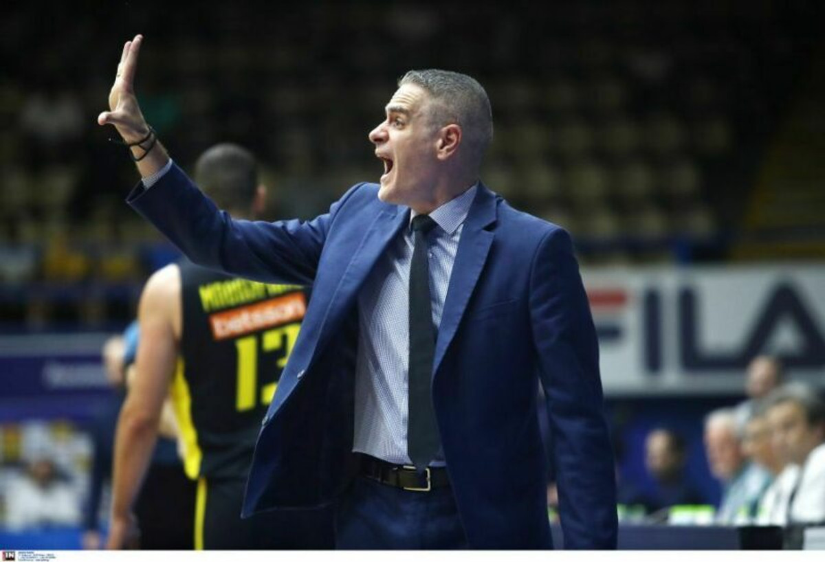 Καστρίτης: &quot;Όλη η σεζόν έχει τον τίτλο υπέρβαση&quot; (vid)