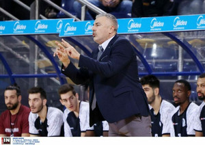 Απόλλωνας Πάτρας: Ανανέωσε ο Βετούλας