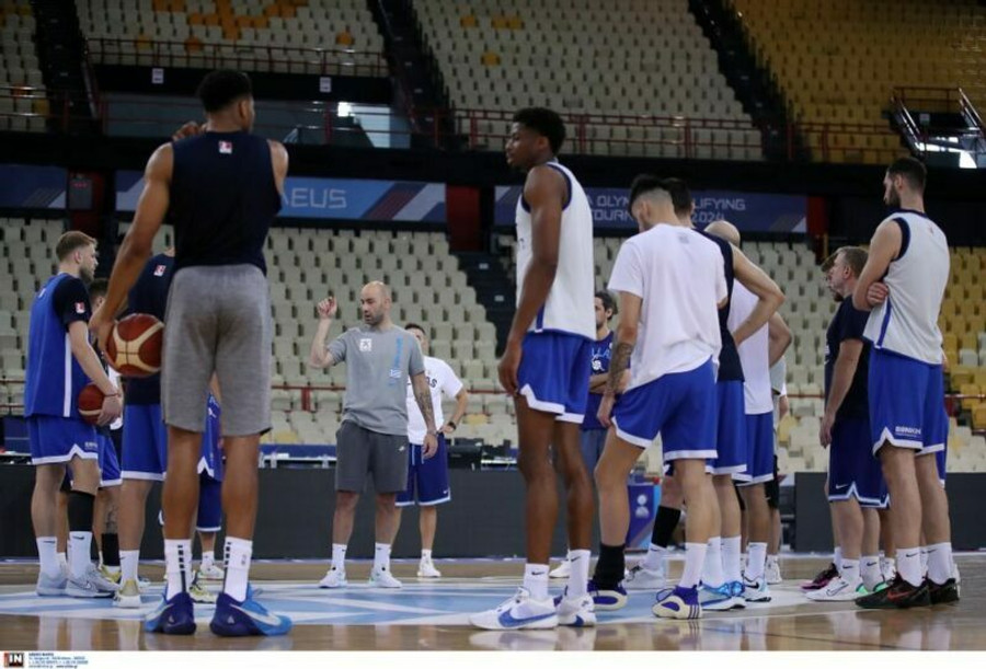 Εθνική: Άρχισε ξανά προπονήσεις, στο Περιστέρι