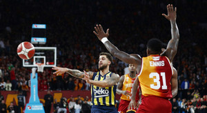 Φενέρμπαχτσε: Εκτός για 2-3 εβδομάδες ο Γουίλμπεκιν, αμφίβολος με Ολυμπιακό!