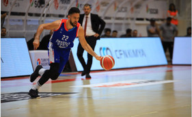 Ένα ημίχρονο αρκούσε για την Εφές, 89-79 την Πετκίμ