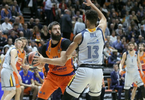 &#039;&#039;Ρολάρει&#039;&#039; και... αρέσει η Βαλένθια, 89-84 τη Χίμκι (pics &amp; vid)