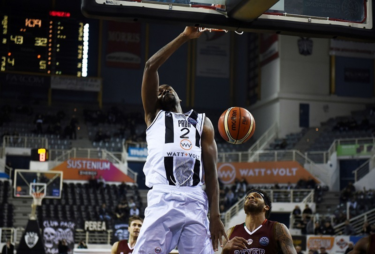 Το τρένο του ΠΑΟΚ σφύριξε πέμπτη σερί φορά, 77-76 τη Βενέτσια! (pics)