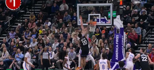 NBA Top-10: Νο1 το πόστερ του Τζον Κόλινς στον Αϊζέια Χάρτενσταϊν (vid)