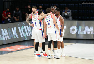 Δείτε πώς η Εφές συνέτριψε 111-71 τη Φενέρμπαχτσε (video)