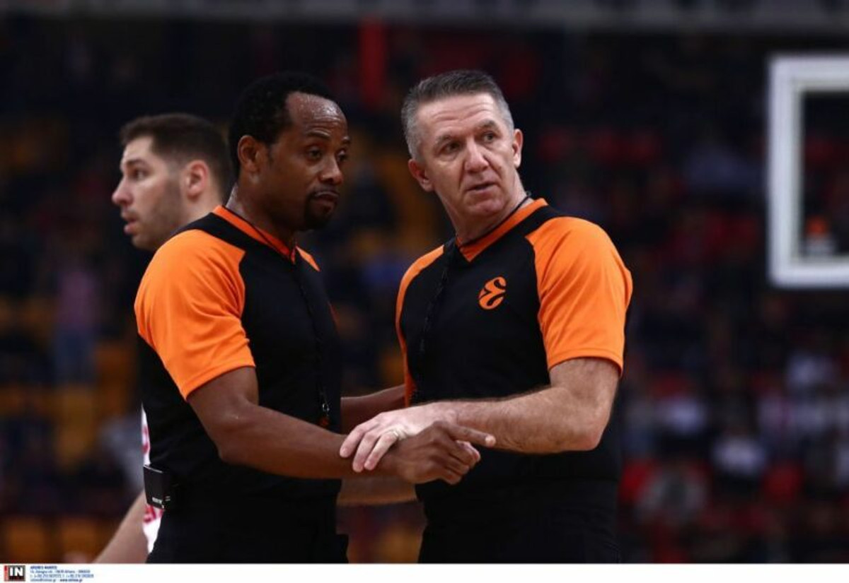 EuroLeague: Ισόβιος αποκλεισμός στον οπαδό του Ολυμπιακού