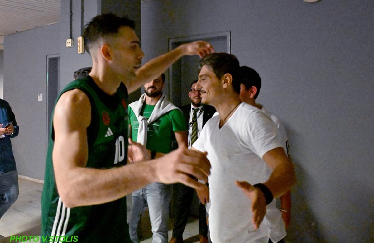 Γιαννακόπουλος: Πανηγύρισε με Αταμάν, Σλούκα, Λεσόρ στα αποδυτήρια (pics)