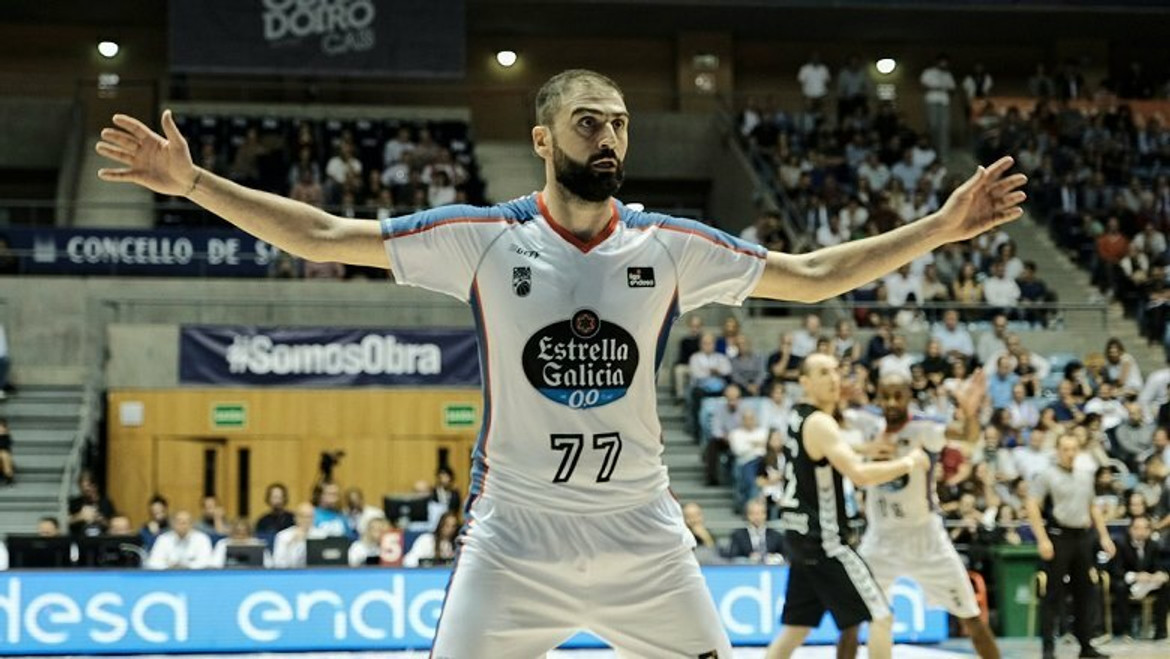 Στην Αλ Σαντ του Κατάρ συνεχίζει την καριέρα του ο Κώστας Βασιλειάδης!