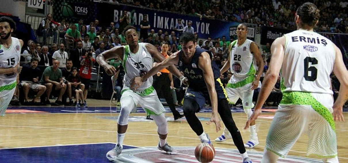 Three peat για τη Φενέρμπαχτσε στην Τουρκία