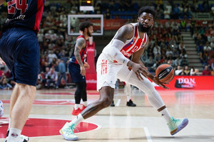 Νίκη ελπίδας ο Ερυθρός Αστέρας, 74-63 την Μπασκόνια (vid)