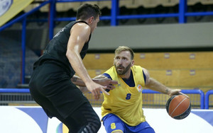 Πολυτάρχου : &quot;Να νιώσουμε τον κόσμο από νωρίς&quot;