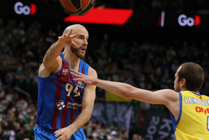 Με ασίστ Καλάθη και τάπα Πουαριέ το Top-10 της EuroLeague (vid)