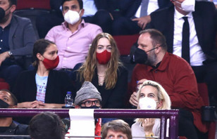 Μήνυμα Ολυμπιακού σε Λάνθιμο και Έμα Στόουν: «Σας περιμένουμε στο ΣΕΦ»